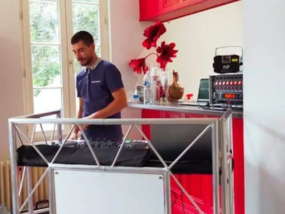 Animateur dj Lou