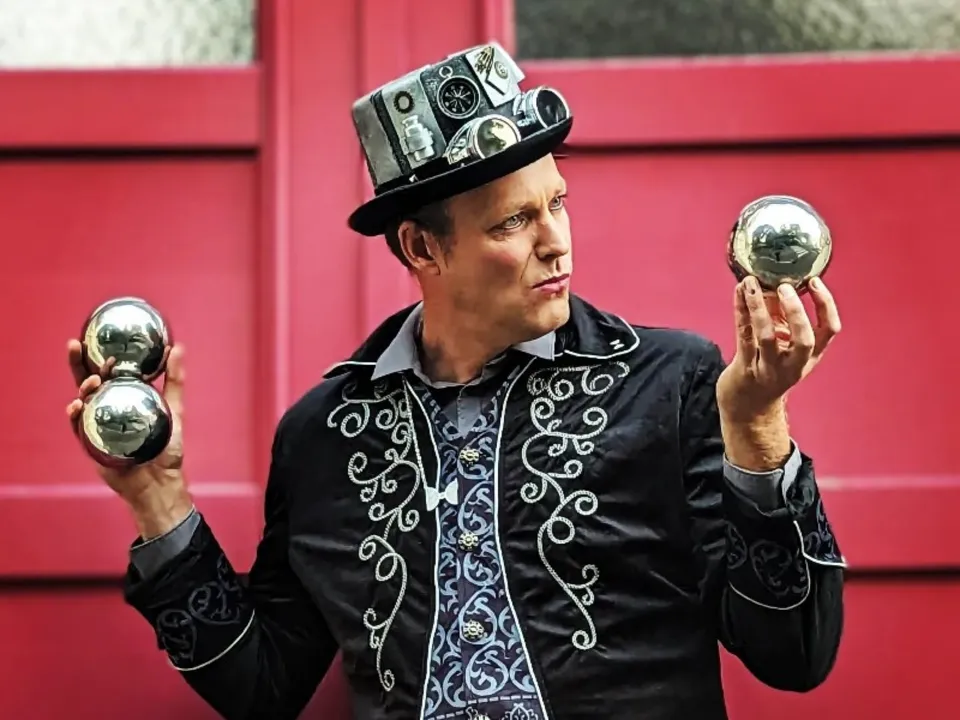 Diabolo Show - Priam Pierret