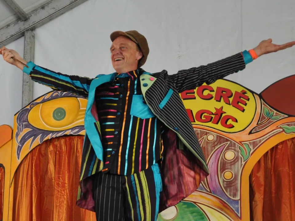 CIRCUS THEATRE RECRE MAGIC