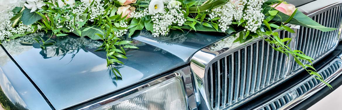 Décoration voiture mariage à le Blanc